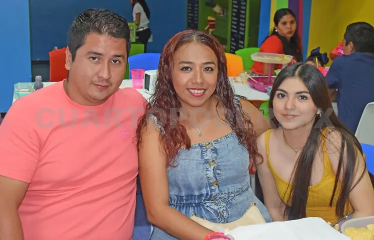 María Enriqueta celebra como Sailor Moon