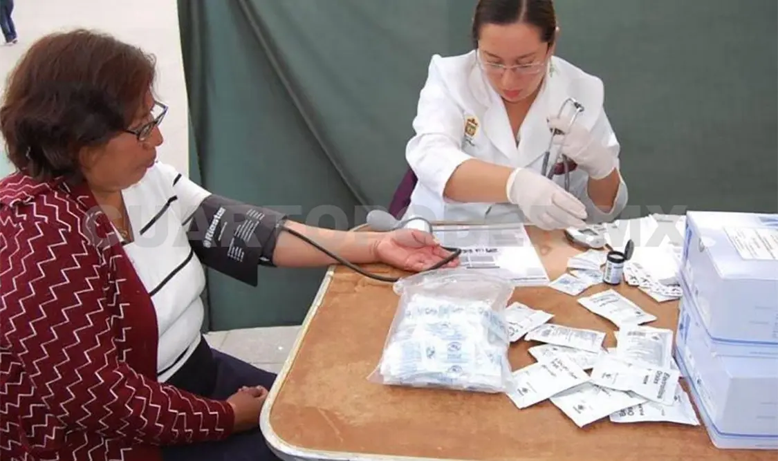 Participan en jornadas médicas en la Costa