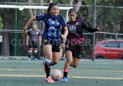 Pavones demuestra su pegada ante Chantiri FC