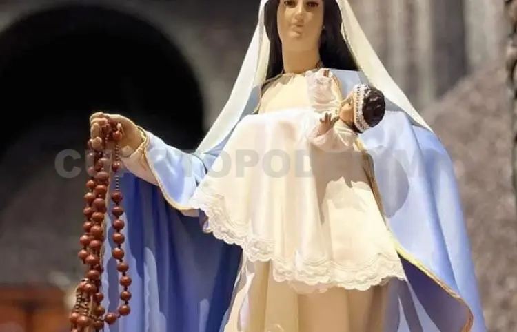 Roban rosario de la virgen
