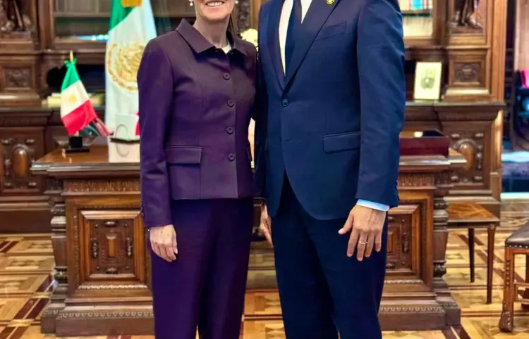 Diputados avalan licencia a Carlos Alberto Ulloa Pérez; "sabemos hará un trabajo de primera", le expresan