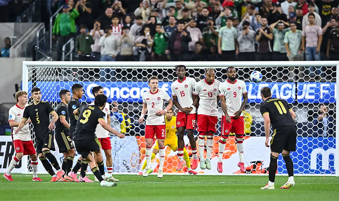 México derrotó a Canadá y jugará final ante Panamá