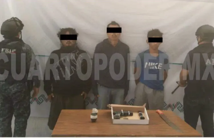 Tres detenidos por atacar a balazos a policías