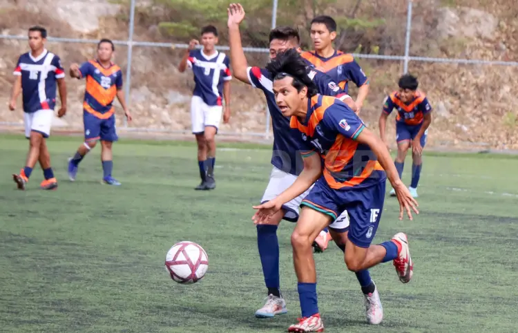 Unicach se impone en el superclásico