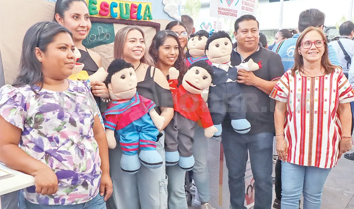 El mandatario encabezó el acto de inauguración de la Jornada de Paz por la Primavera, acompañado de su gabinete. CP