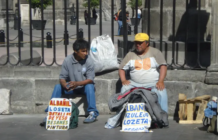 Advierten sobre crisis económica en el país