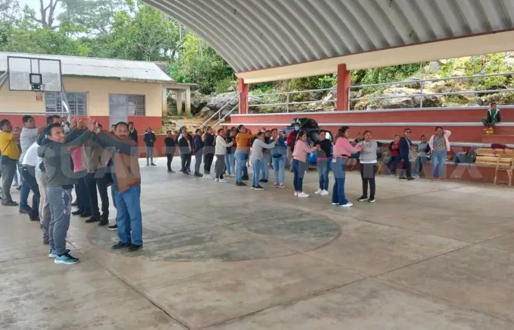 Realizan taller de Recreación Musical Pedagógica