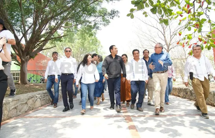 ERA fortalece a la Unicach con obras y conectividad