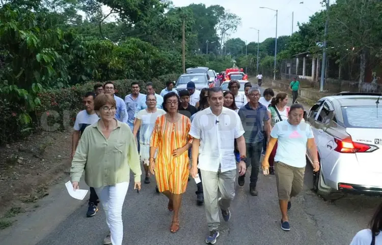 Yamil Melgar lleva seguridad y bienestar