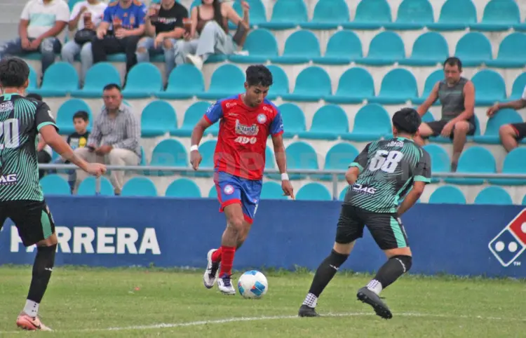 Derrota contra Delfines aplaza calificación