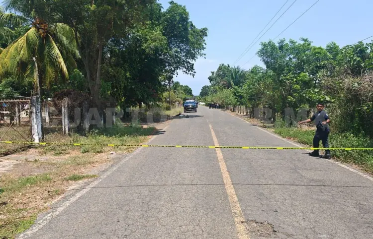 Lo asesinan de 13 balazos en carretera