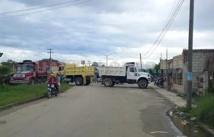 Grupos de Tila firman pacto de civilidad y paz