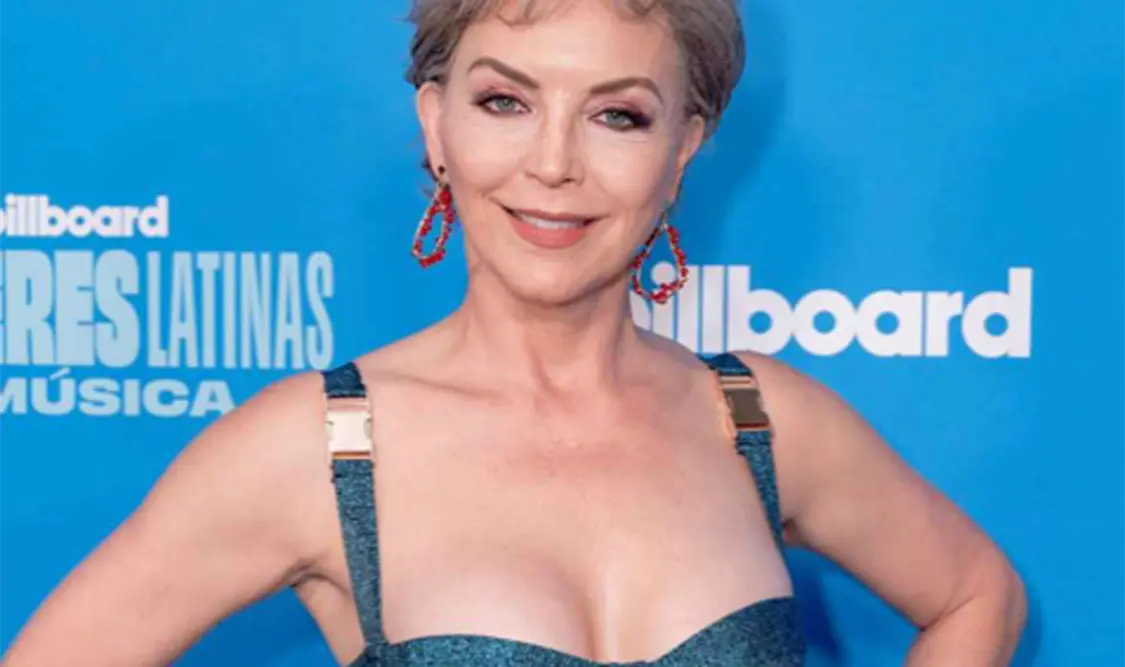 Laura, con luz propia y enamorada