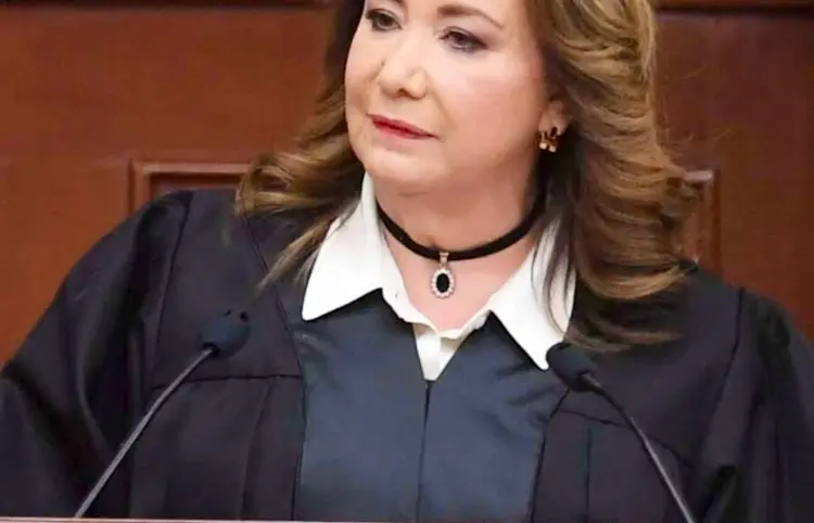 Corrupcion y amiguísimo se van con reforma: Ministra