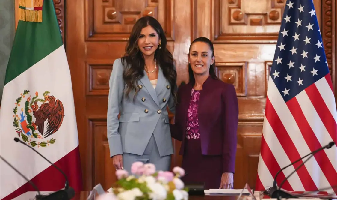 Kristi Noem se reúne con Claudia Sheinbaum en Palacio Nacional