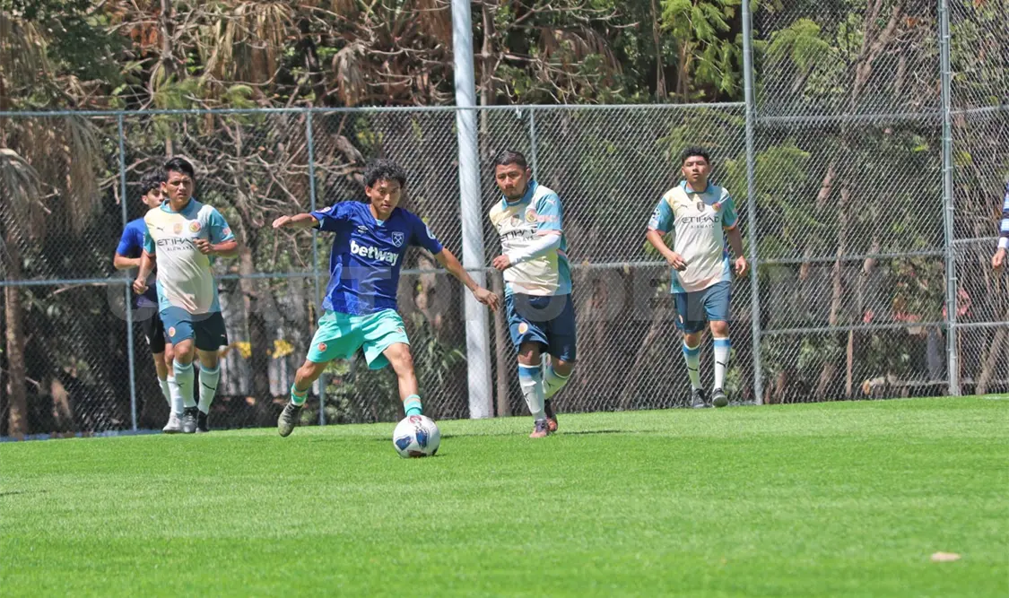 3 Hermanos golean en arranque de la Copa