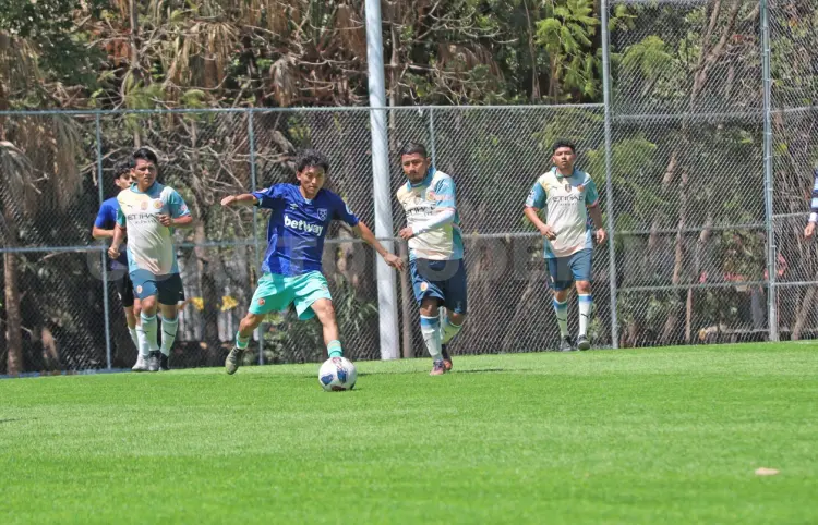 3 Hermanos golean en arranque de la Copa