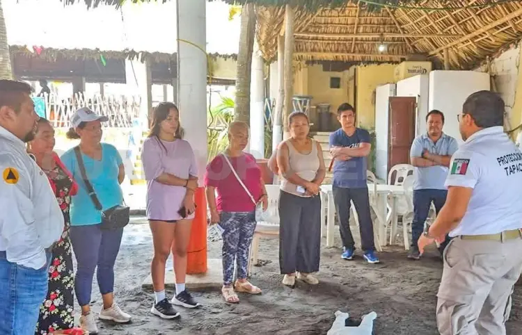 Capacita PC a prestadores de servicio en San Benito