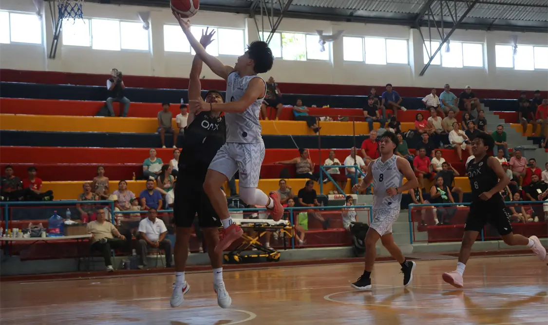 Oaxaca y Chiapas protagonizaron un partido de gran intensidad en el Macroregional Conade 2025. Carlos López/CP