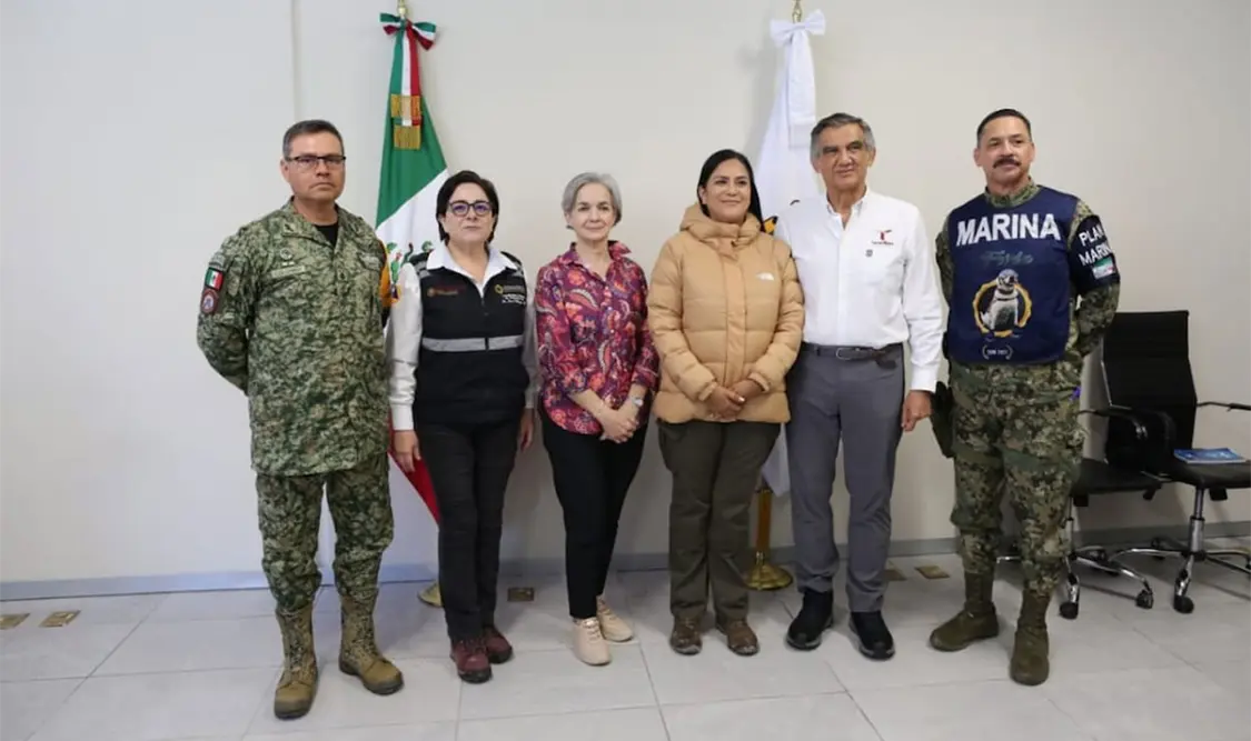 Auxilian a familias afectadas por tormenta