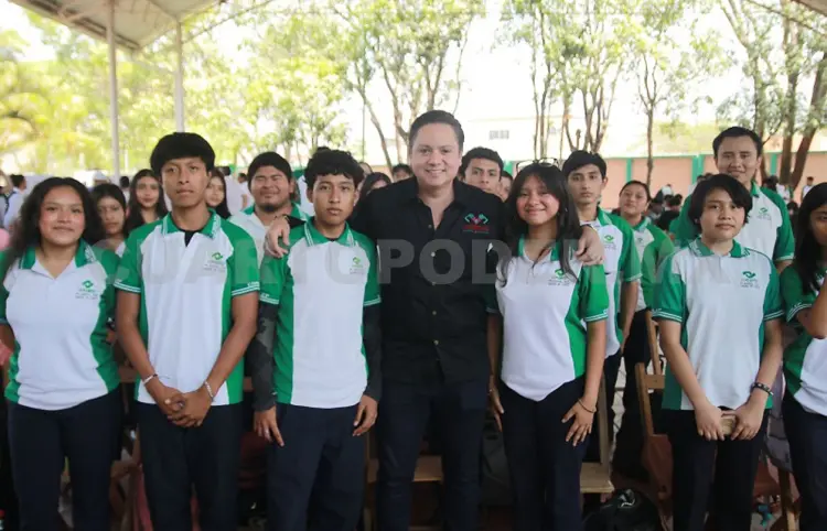 Invitan a convocatoria Cien años de Rosario Castellanos