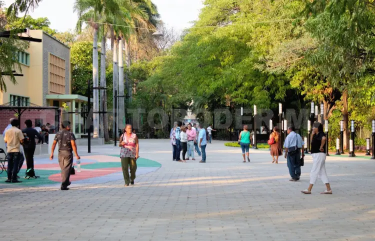 Parques, refugios contra calor extremo