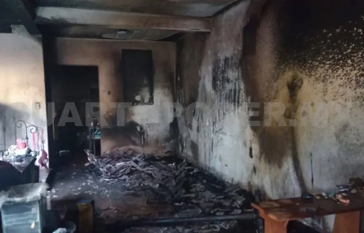 Se incendia una vivienda en colonia Plan de Ayala