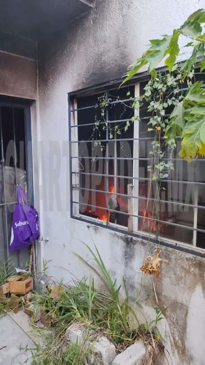 Se incendia una vivienda en Plan de Ayala