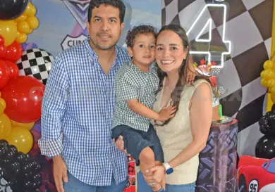 Felicidades, José Gerardo