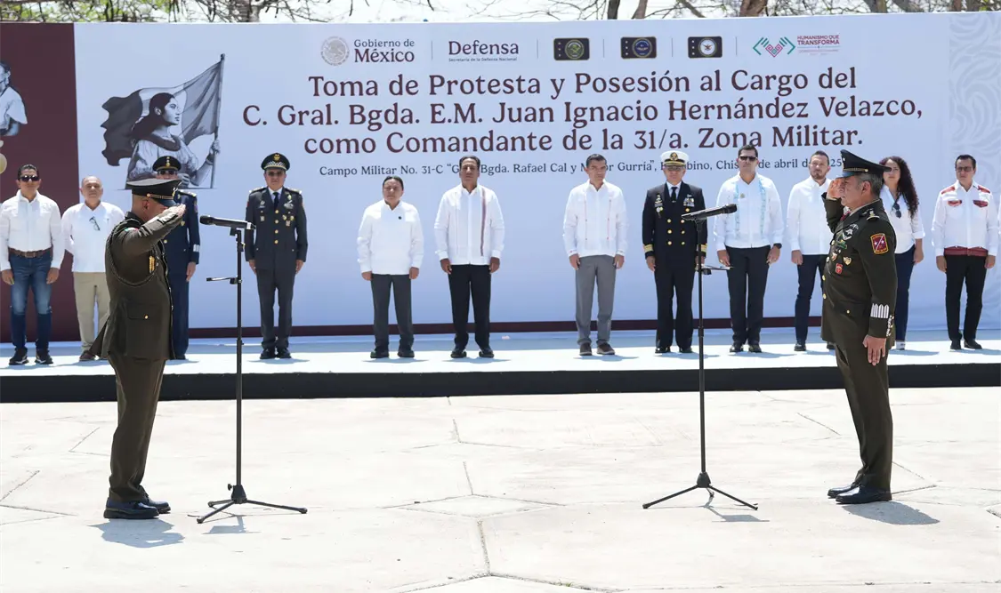 Secretario de Seguridad del Pueblo asiste a la Toma de Posesión del Cargo y Protesta del Comandante de la 31 Zona Militar.