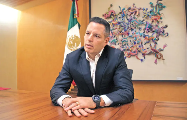 Piden a Murat renunciar a militancia guinda