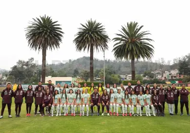 Joselyn Solís anota en el triunfo de México