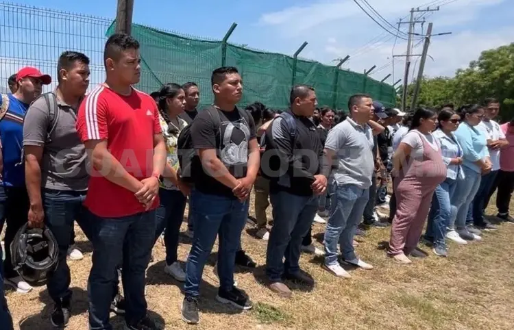 Marinos enfrentan incertidumbre laboral