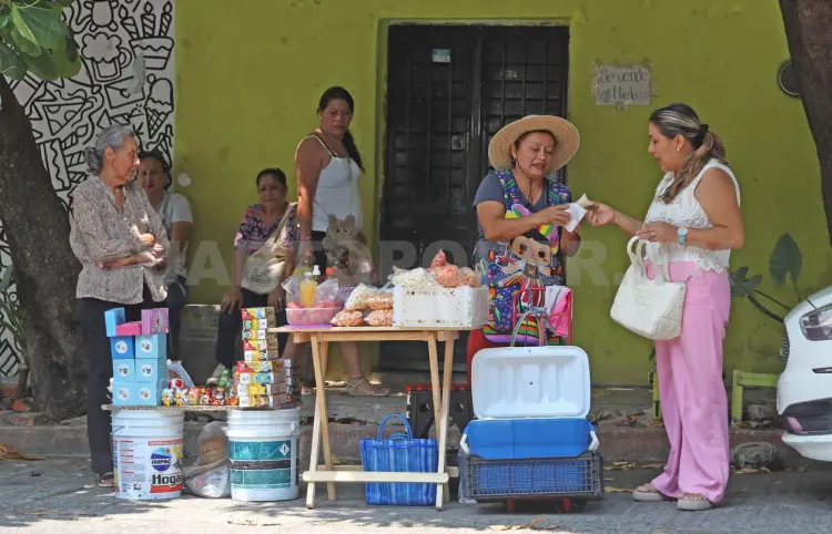 Familia debe ayudar a eliminar la comida chatarra