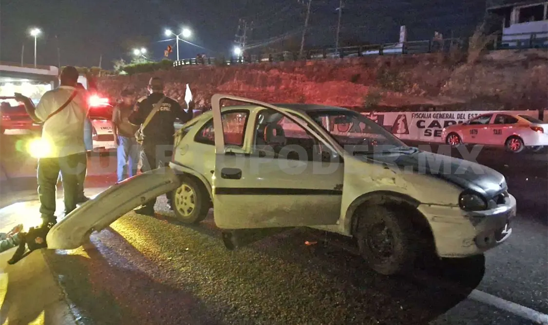 Accidente carretero salda con dos malheridos