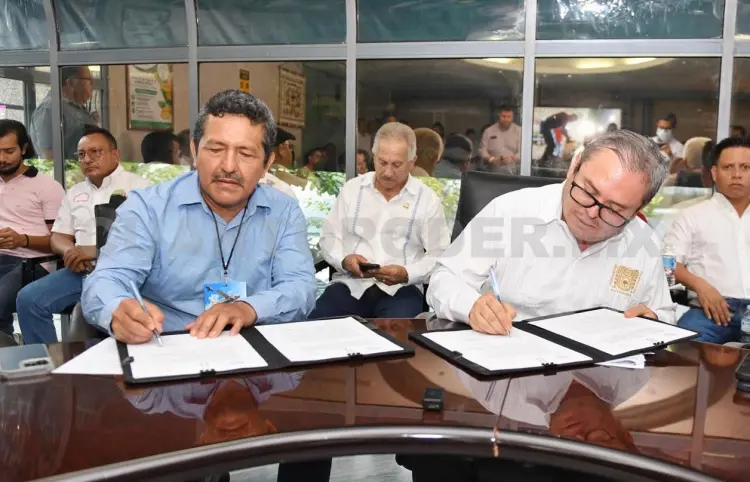 Unach y productores de plátano suman esfuerzos