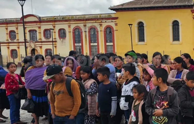 Desplazados de Chenalhó exigen retorno seguro