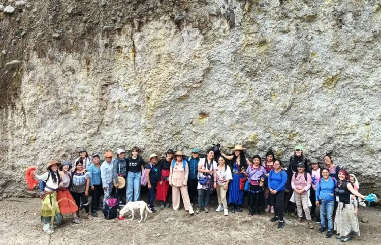 Asamblea de mujeres, en defensa de la madre tierra