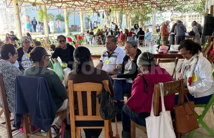 Realizan encuentro diocesano en Teopisca