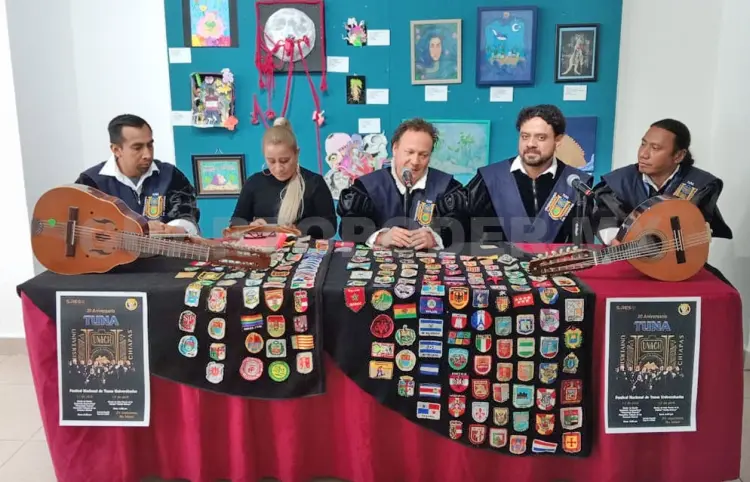 Tuna de la Unach celebra 20 años
