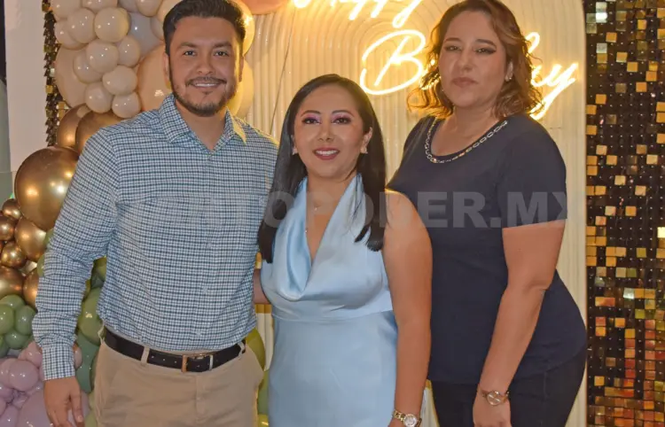 Felicitaron a Karla