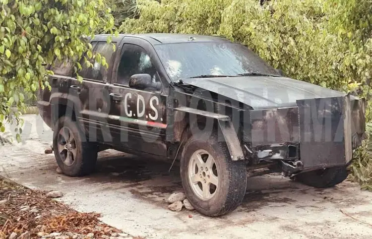 Hallan una camioneta blindada y arsenal