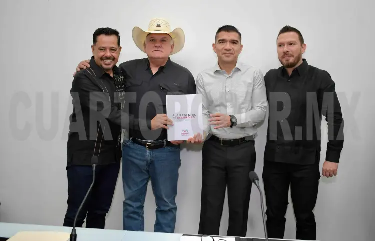 Congreso recibe Plan Estatal de Desarrollo 2025 -2030