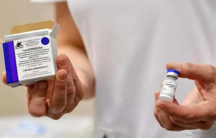 Vacuna rusa contra el cáncer alista ensayos en humanos