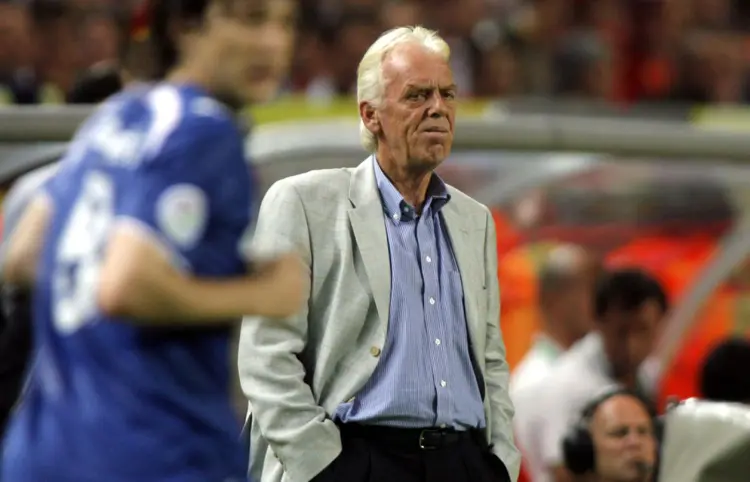 Fallece Beenhakker, exentrenador de Chivas y América