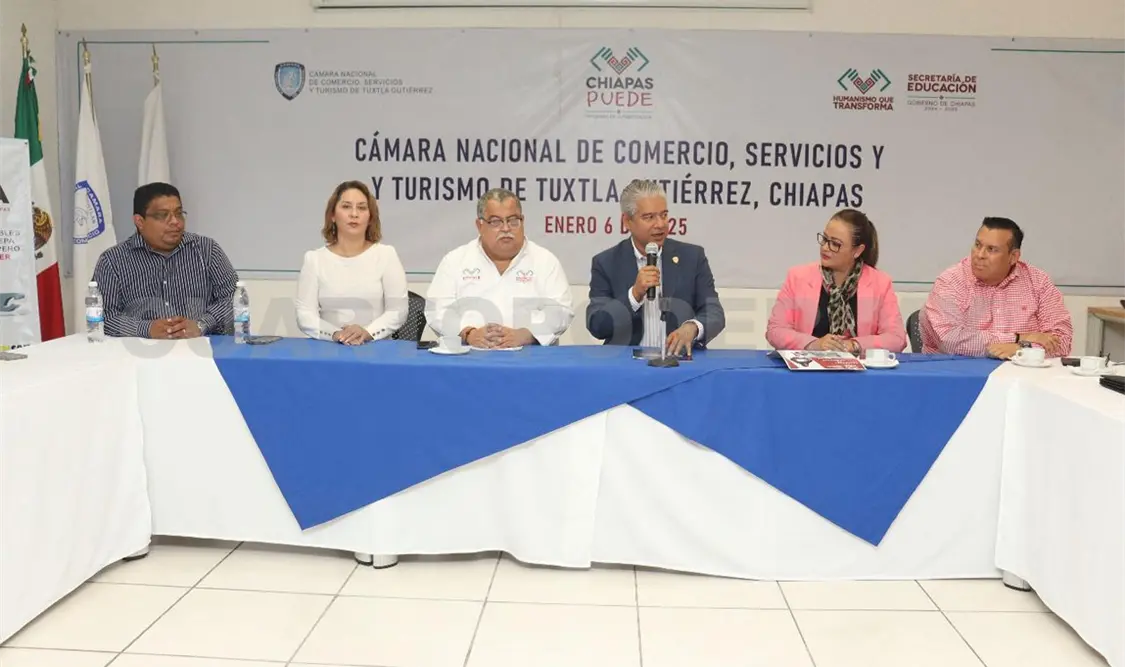 Firman alianza para impulsar posgrados entre empresarios