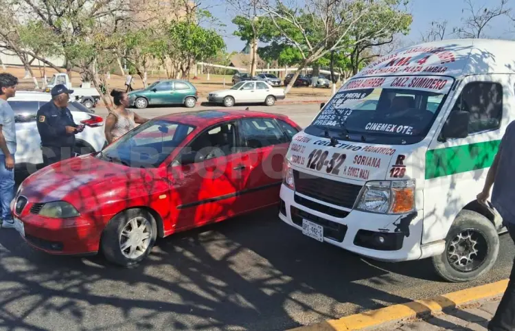 Causa corte de circulación al tratar de ganar el paso