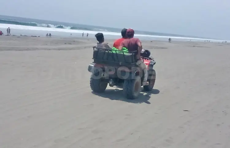 Ambulantes, un dolor de cabeza en Puerto Arista