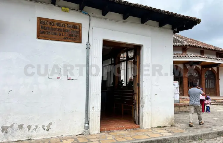 La biblioteca sigue siendo un espacio visitado