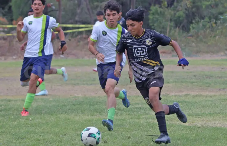Pavones del Isstech se queda con la copa